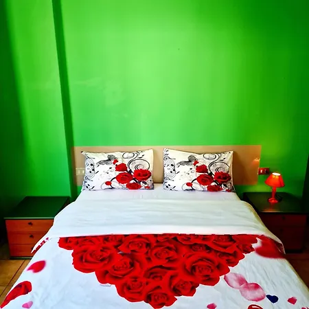 Bernina Station Centre 4 - *