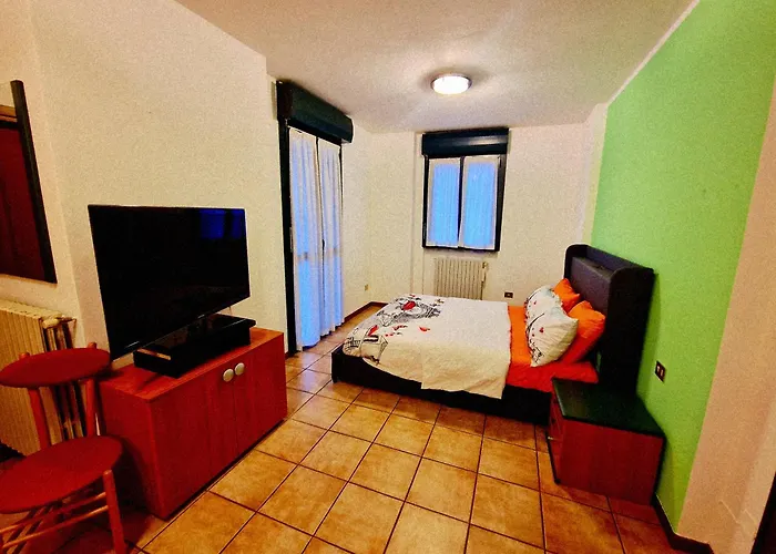 Bernina Stop & Go - 30 Steps To The Red Train Διαμέρισμα